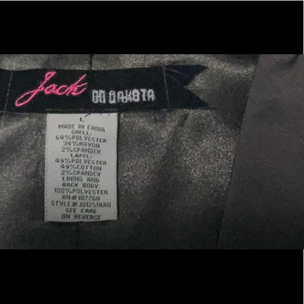Tuxedo vest women’s black and satin collar, see pictures for measurements - Picture 3 of 4